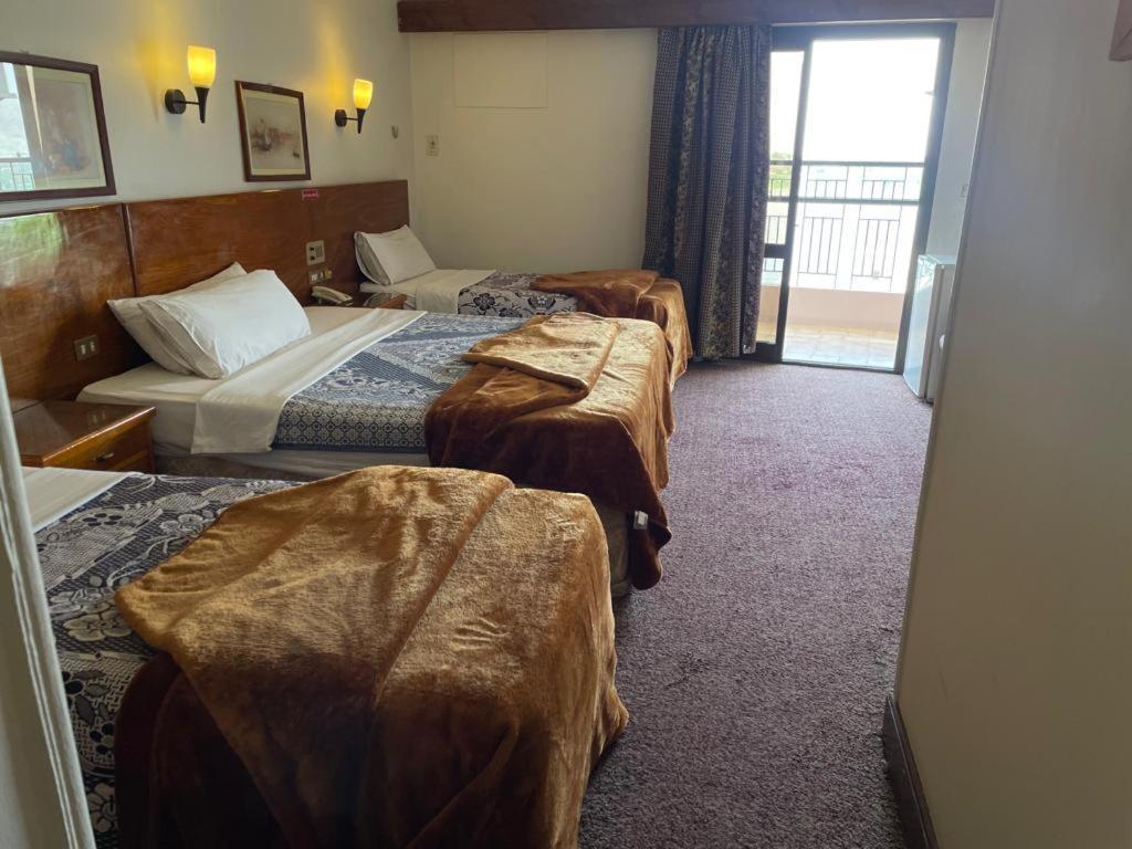 St.Joseph Hotel Luxor Room photo